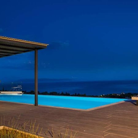New Villa Blue With Private Pool At Trapezaki Livathos  Bagian luar foto