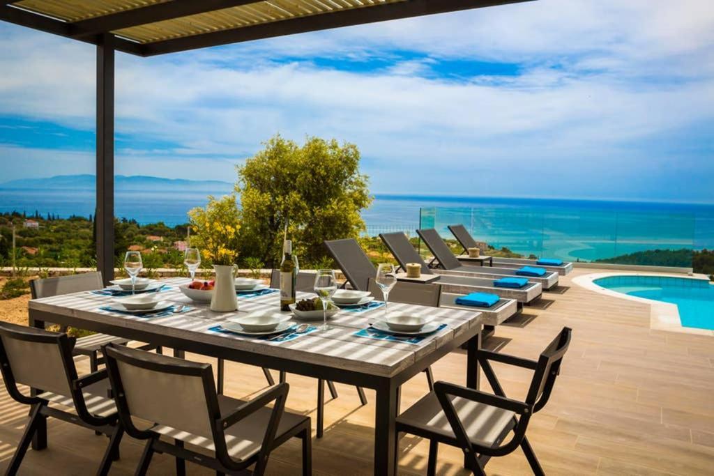 New Villa Blue With Private Pool At Trapezaki Livathos  Bagian luar foto